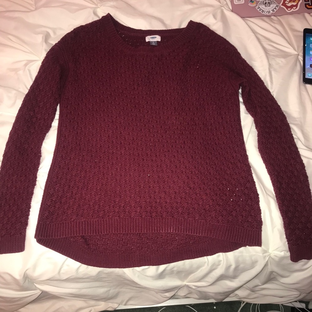 Maroon sweater